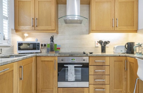 Belfast City Centre House | Pass the Keys | Spacious Home Rooftop Terrace Cafes Bars