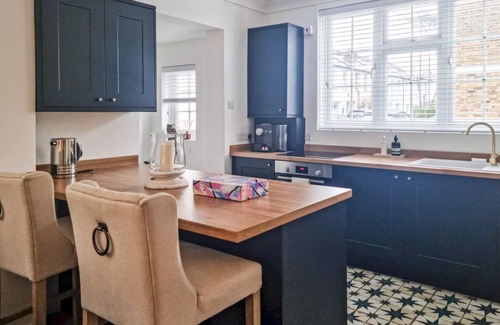 Mortlake Apartment | Pass the Keys | Stylish Duplex in the heart of Barnes