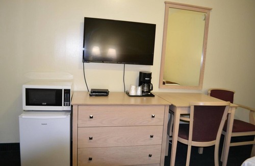 Downtown Niagara Falls Hotel | Passport Inn - By The Falls NY