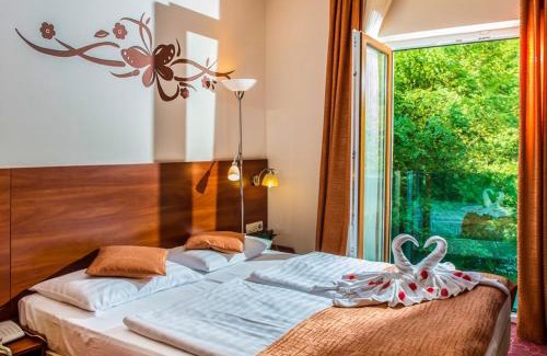 Szentendrei Hotel | Patak Park Hotel Visegrád