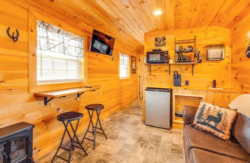 Sevierville Cabin | Patio, Fire Pit & Grill: Central Sevierville Cabin