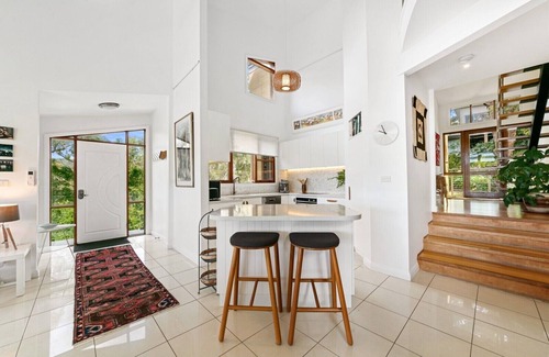 Patonga House | Patonga Views holiday retreat 2 night minimum stay