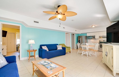 Pawleys Island House | Pawleys Island Retreat - Golf Cart Included!