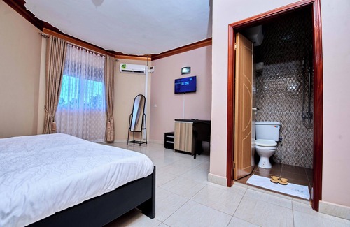 Entebbe Hotel | PB & J Christian Hotel