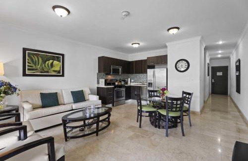 Washington House | PC314 - Pool View - Couple or Family with kids - 1BR