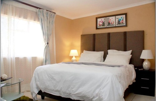 Windsor House | Peace & Lovely Bed and Breakfast