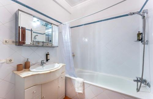 Figueiral Apartment | Peaceful 1 BDR Apartment W/Balcony by LovelyStay