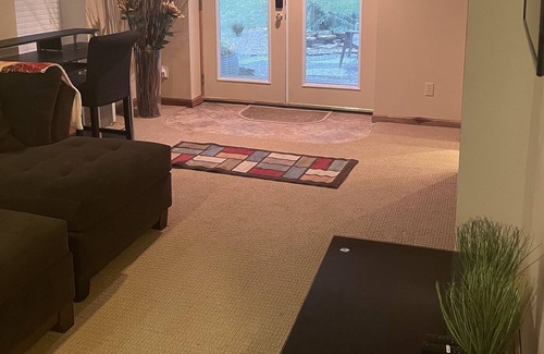 Mount Saint Joseph Apartment | Peaceful 1-Bedroom w/Private Entrance & Firepit