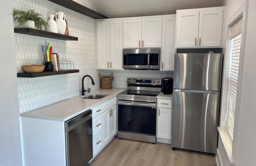 Burton Other | Peaceful 2 BR Stay on stunning farm near Round Top