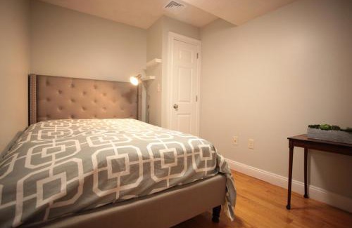 Melrose Apartment | Peaceful 2BR near US Route 1 and Boston