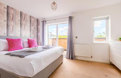 Higham Hill House | Peaceful 4BR Home with Garden& Parking in Walthamstow