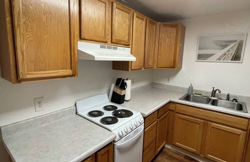 Kalifornsky Apartment | Peaceful Acres Roomy Triplex - Lighthouse Inn