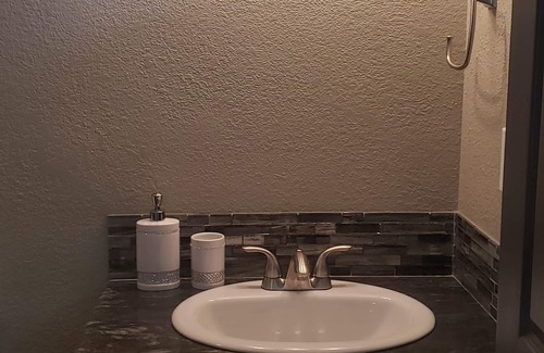 Nanawale Estates Apartment | Peaceful and 7min to drive Puna Kai mall and market.