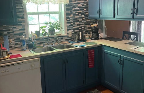 Webster Springs House | Peaceful and Spacious mountain retreat. Full of amenities. Off grid yet close.