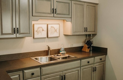 Frankfort House | Peaceful and Spacious home in Cul-de-sac within walking of downtown Frankfort