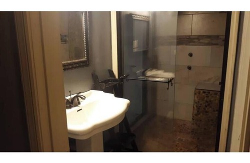 Collier Heights Apartment | Peaceful apartment with AC in vibrant Atlanta