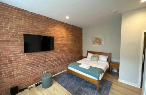 Prudential - St. Botolph Apartment | Peaceful Back Bay Studio