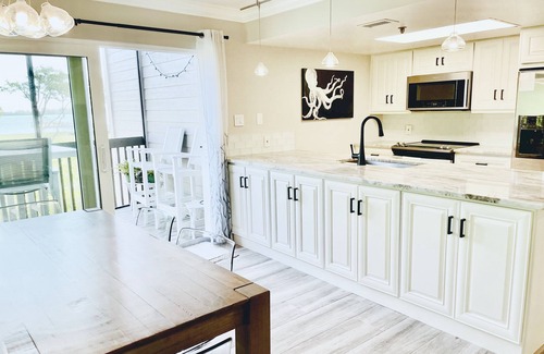 Placida Condo | PEACEFUL BAYFRONT Escape: 2 Min Walk to Beach: Parking Ferry Pool Trash P/U incl