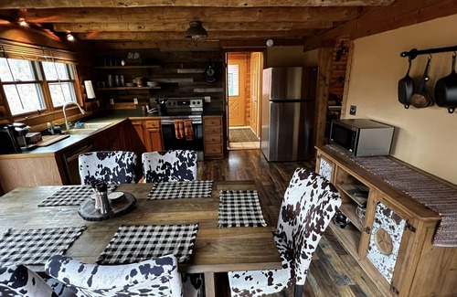 Angier Cabin | Peaceful Cabin, close to Angier, Fuquay and Holly Springs. Campbell U. nearby.