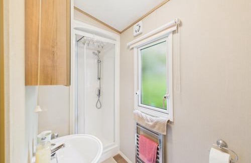 Relubbus Ski Chalet | Peaceful Caravan Stay at River Valley Country Park, Cornwall