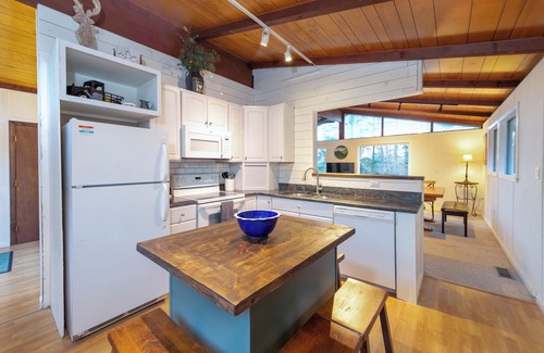 Windham Ski Chalet | Peaceful chalet near Bromley, Magic, Okemo, Mount Snow, and Stratton