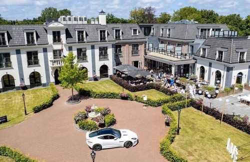Nieuw-Haamstede Hotel | Peaceful Forestside Room Near Slot Moermond Castle and Breakfast Included