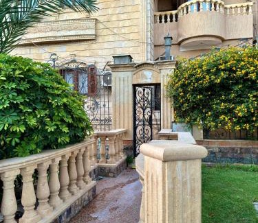 New Cairo Apartment | Peaceful Garden-View Apartment in private villa