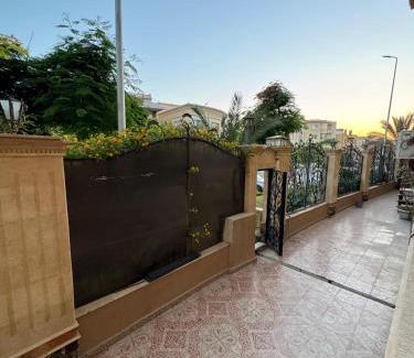 New Cairo Apartment | Peaceful Garden-View Apartment in private villa