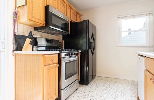 Omaha House | Peaceful Gem! HotTub, Fenced Yard & Near Downtown!
