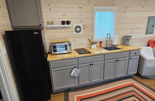 Sedgwick Cottage | Peaceful Getaway: Tiny Home Studio in Sedgwick, Maine