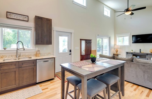 Valley Hill House | Peaceful Hendersonville Home < 2 Mi to Main St!