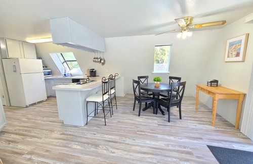 Gig Harbor House | Peaceful Hidden Gem, Couples Getaway- Gig Harbor