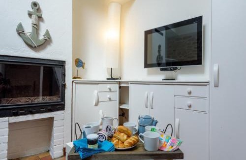 Plouguin House | Peaceful Holiday Home in Plouguin with Indoor Pool