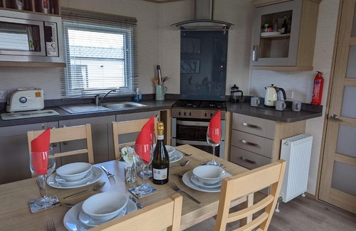 Weymouth Resort | PEACEFUL HOMELY Caravan IN LOVELY CUL DE SAC 1 DOG WELCOME ON REQUEST Littlesea Haven Weymouth
