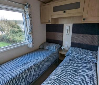 Weymouth Resort | PEACEFUL HOMELY Caravan IN LOVELY CUL DE SAC 1 DOG WELCOME ON REQUEST Littlesea Haven Weymouth