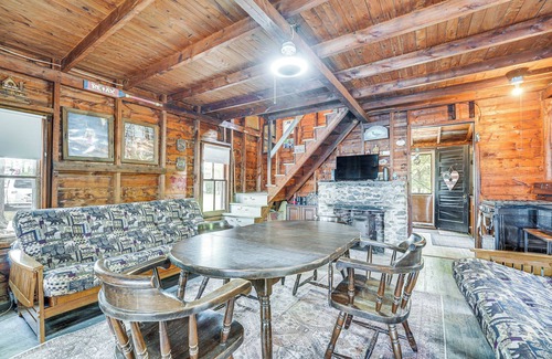 Vassalboro Cabin | Peaceful Lakefront Maine Cabin w/Sunset Views