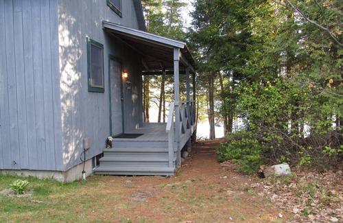 Franklin Cabin | Peaceful Lakeside Retreat with Private Frontage & Dock /Acadia Area