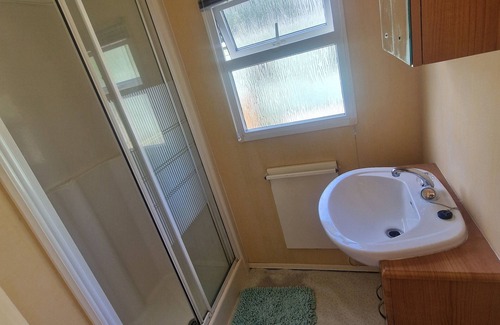 Llanfair Caereinion Cabin | Peaceful Lodge in Welshpool