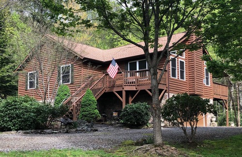 Ogle Meadows Cabin | Peaceful mountain living! Backyard creek, hot tub, fire pit with mountain views