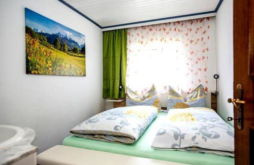 Taxenbach Apartment | Peaceful Mountain Retreat Simple and Spacious