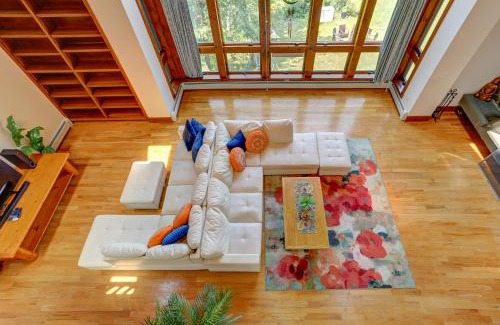 Beemerville House | Peaceful Mountian Oasis Firepit, Hot Tub, Sauna!