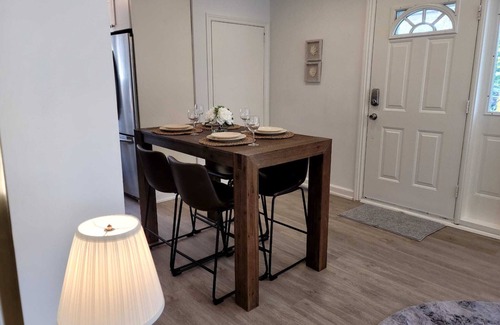 Newmarket House | Peaceful, relaxing 3-bedroom house with 2 cars indoor separate garage.