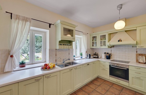Prodol Villa | Peaceful,relaxing Villa with pool sorrounded with lime trees,plants and forest