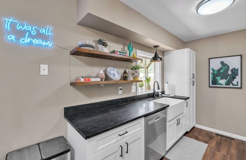 Longmont House | Peaceful Retreat with Hot Tub Kid and Dog Friendly