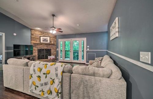 Sevierville House | Peaceful Sevierville Home with Private Hot Tub!