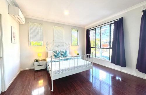 Coopers Plains House | Peaceful Share Suite in Coopers Plains