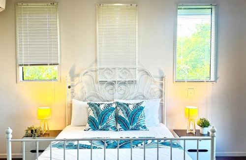 Coopers Plains House | Peaceful Share Suite in Coopers Plains