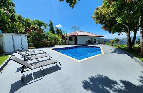 Cascada Azul Villa | Peaceful Tranquility overlooking the Jungle and Sea