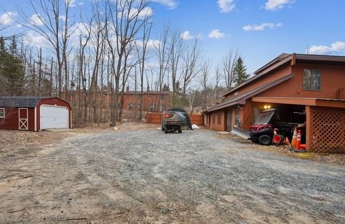 North Creek House | Peaceful Valley 72i - A Cozy Mountain Retreat 2 Bedroom Townhouse by The Summit at Gore Mountain