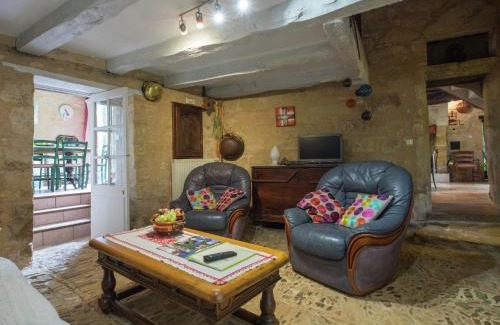 Saint-Jory-las-Bloux House | Peaceful Villa in Saint-Jory